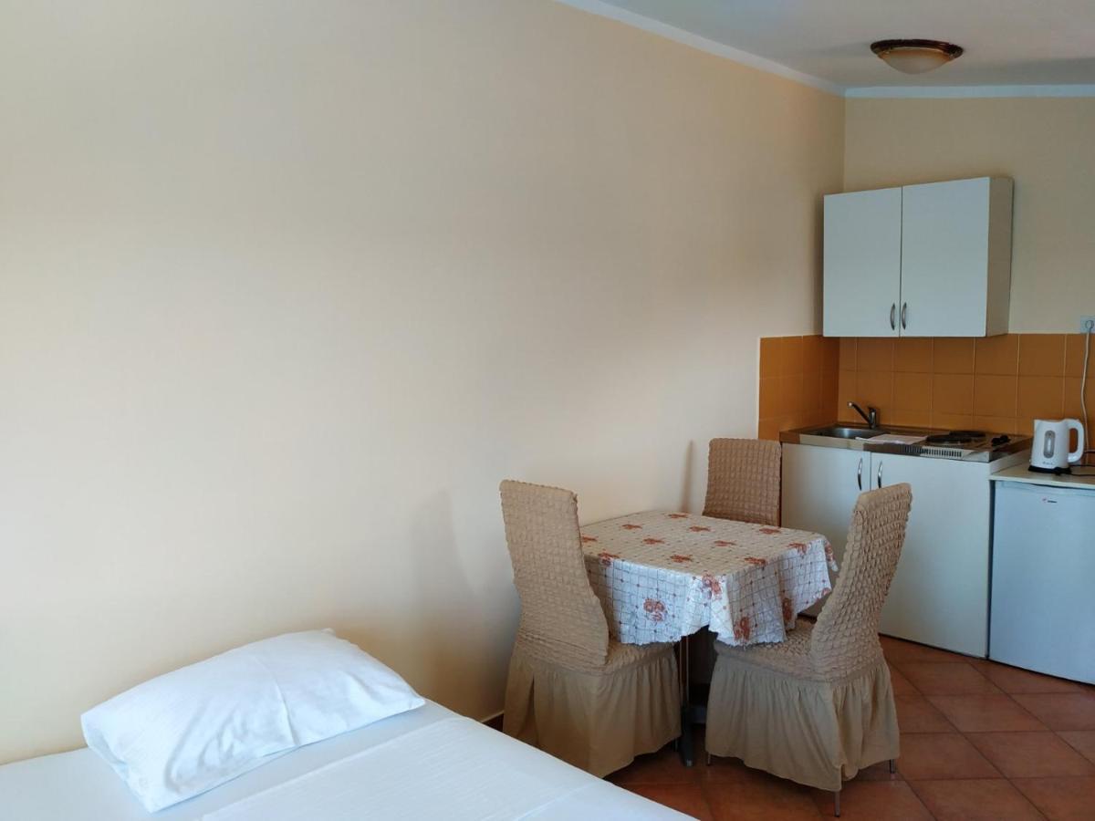 Apartmani Orange Dreams Sutomore Esterno foto